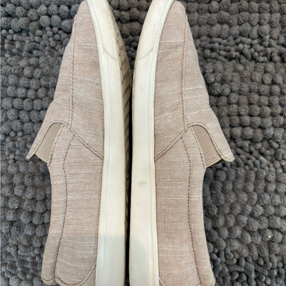 Crocs Women's Citilane Low Slip-on Sneaker - Picture 4 of 5
